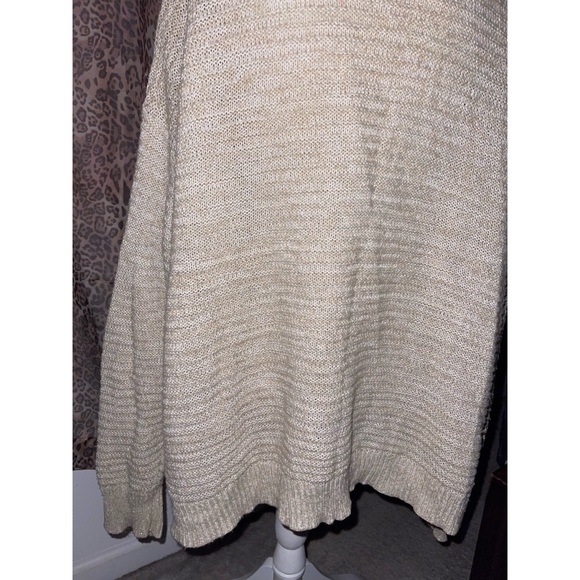 Women’s Cream & Tan Knitted Warm Button Sweater 🤎 - Picture 11 of 13